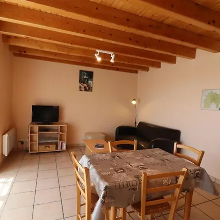 Maison De Caractere Renovee, Proche Et Parc Des Volcans, Avec Jardin Privatif Et Internet Gratuit - Fr-1-742-530 Holiday home Cezens