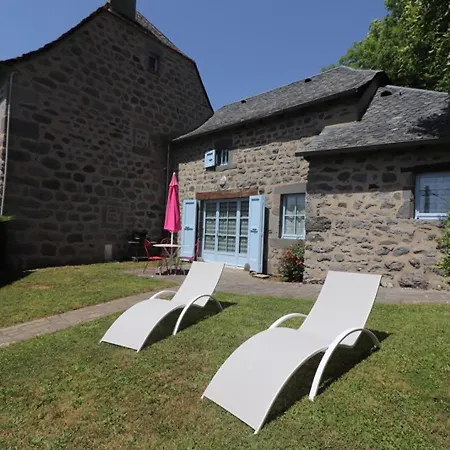 Maison De Caractere Renovee, Proche Et Parc Des Volcans, Avec Jardin Privatif Et Internet Gratuit - Fr-1-742-530 *
